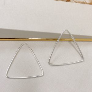 Brinco Argola triangulo