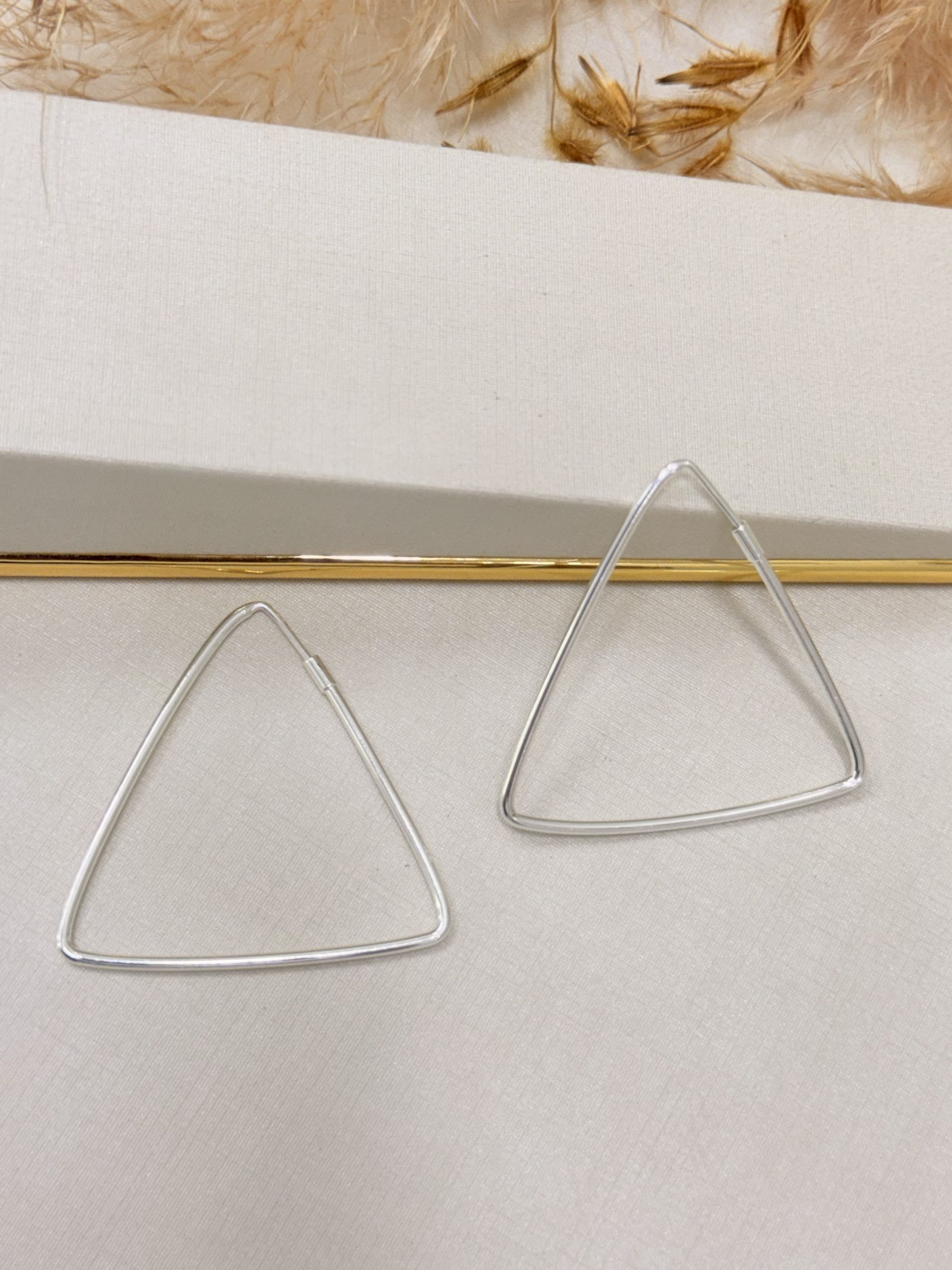 Brinco Argola triangulo