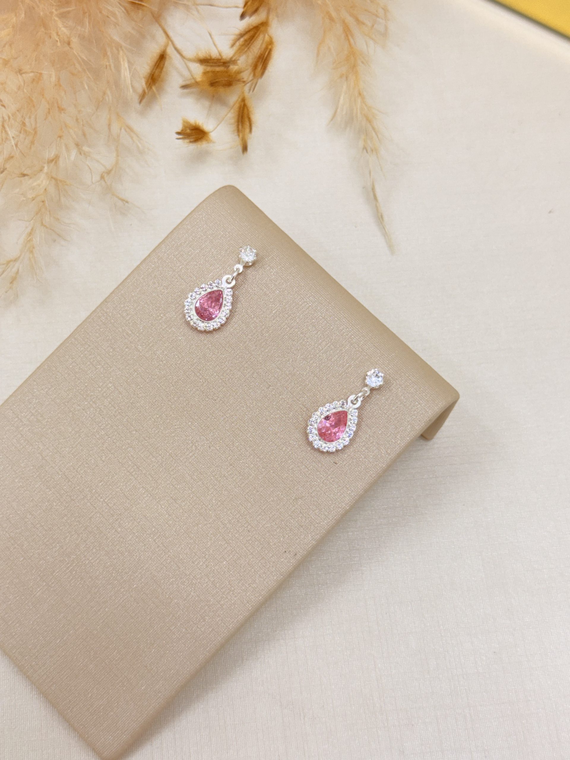 Brinco Gota Rosa com Zircônias