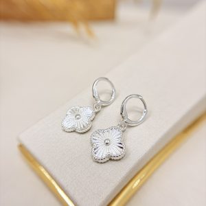 Brinco Pingente Trevo