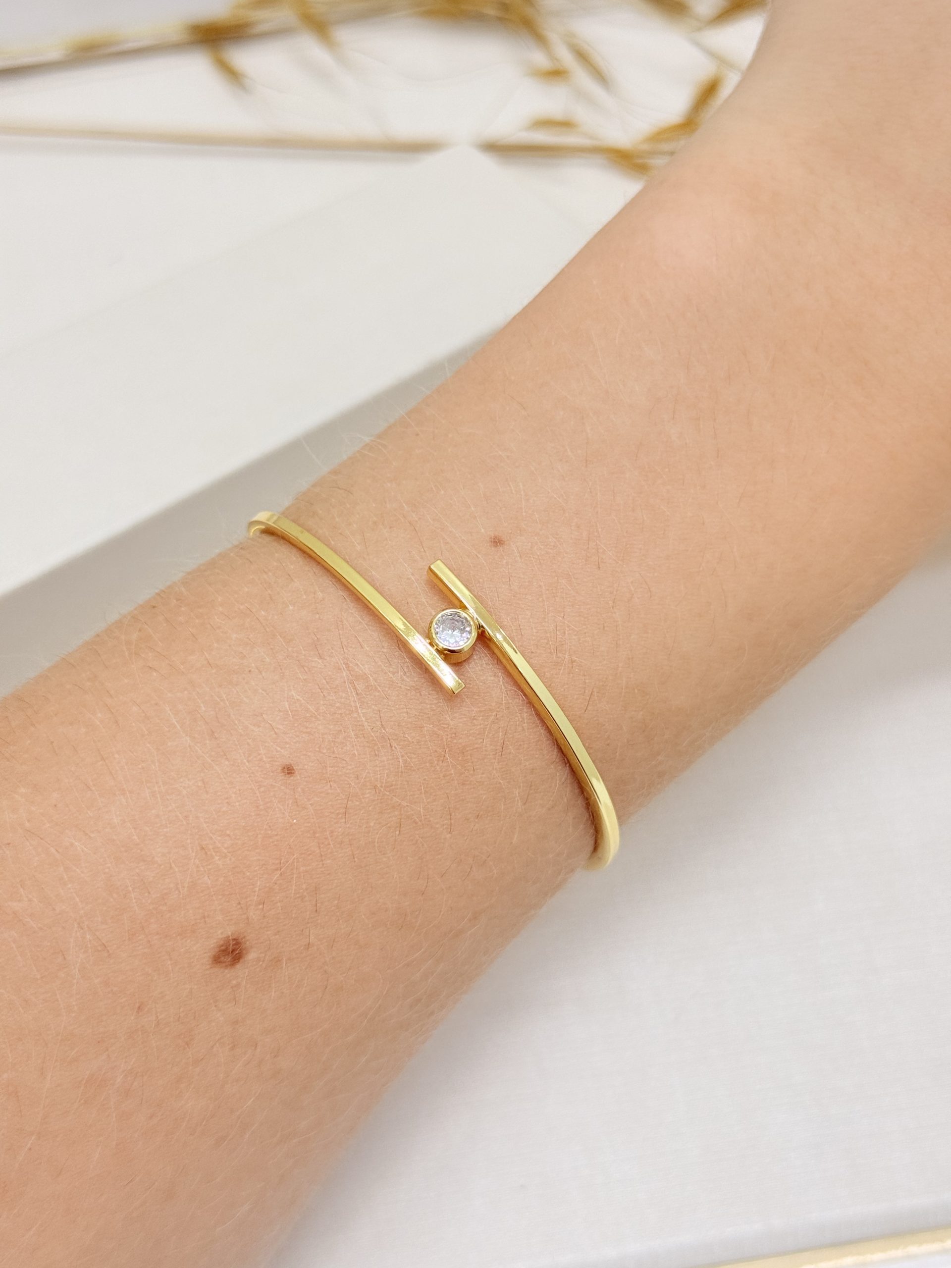 Bracelete Ajustàvel com Ponto de Luz