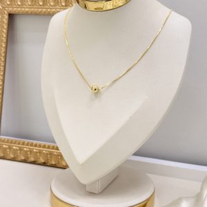 Colar Ponto de Esfera Minimalista