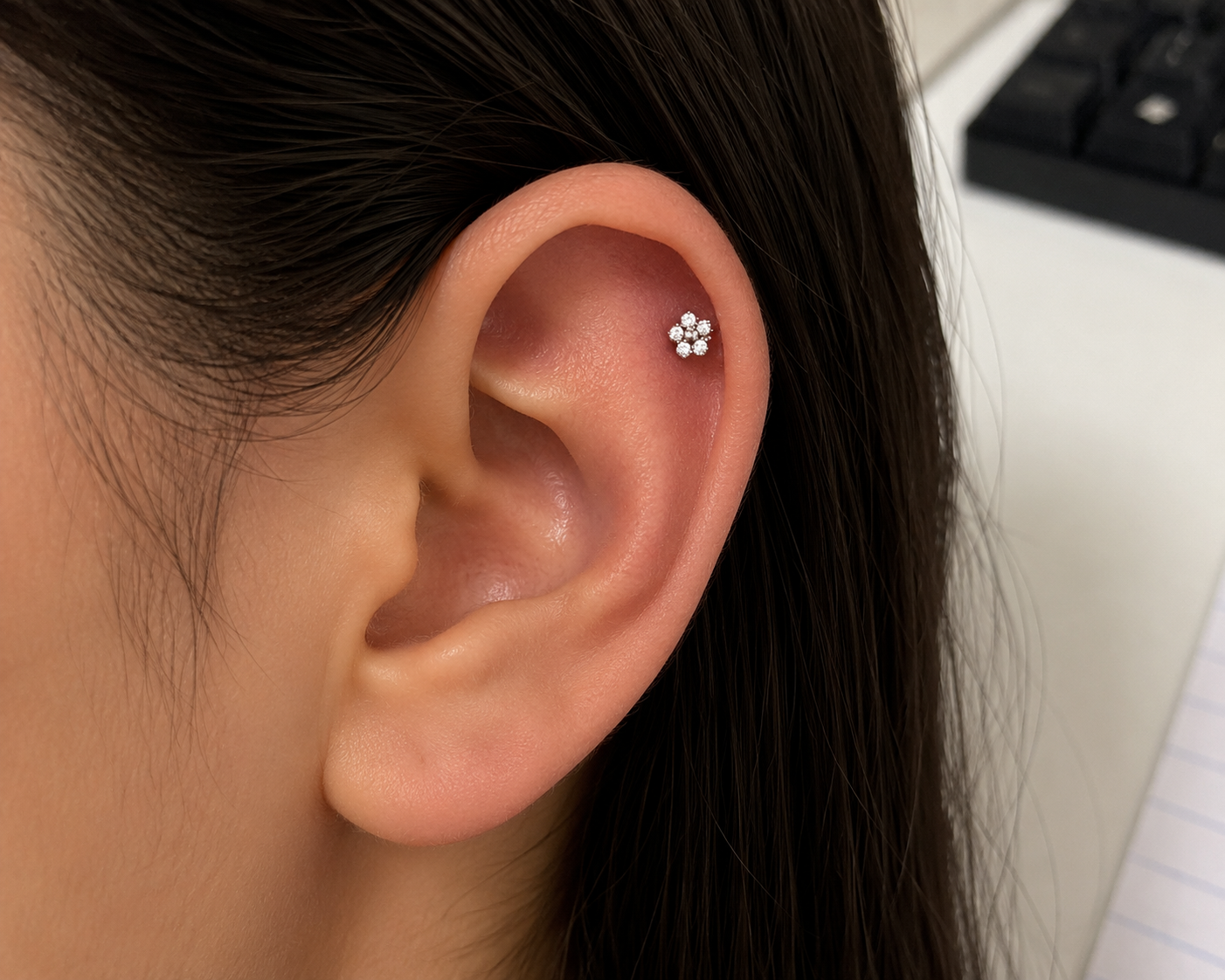 Piercing Titânio Mini Flor